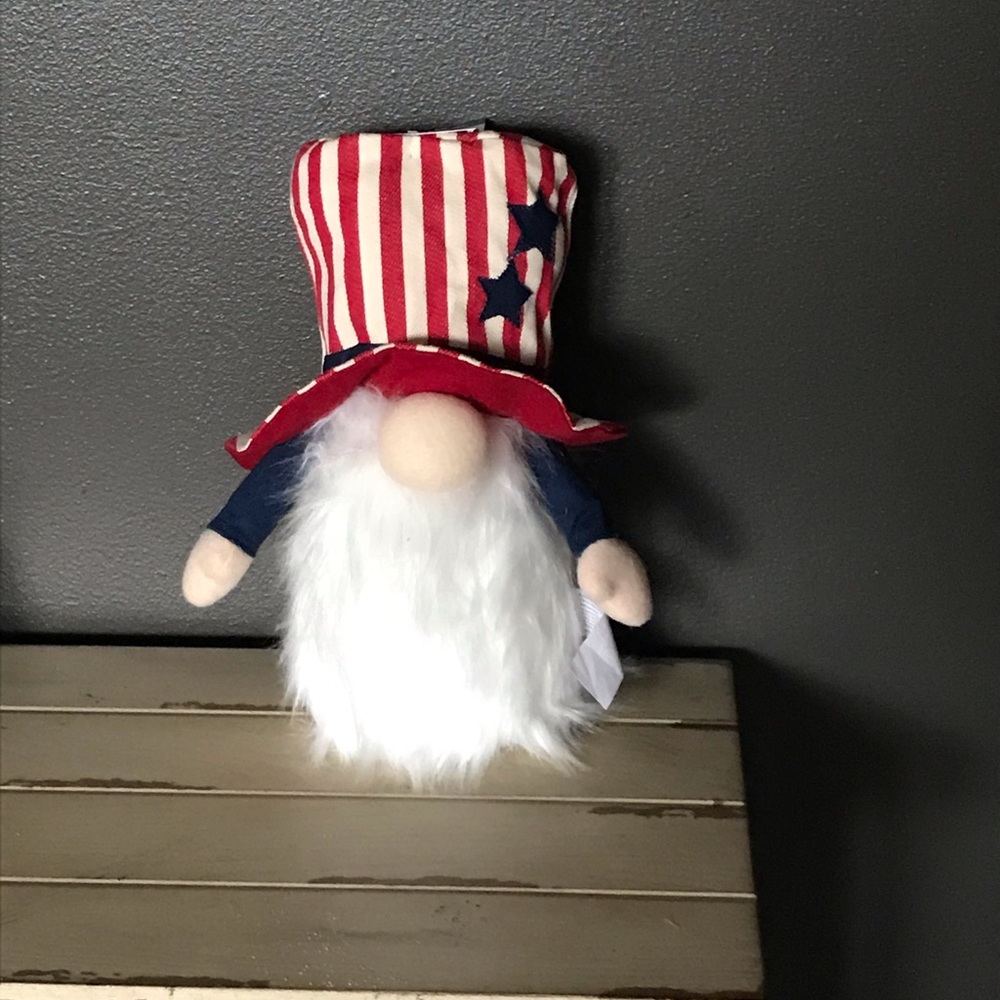 Patriotic Gnome pair with Rae Dunn